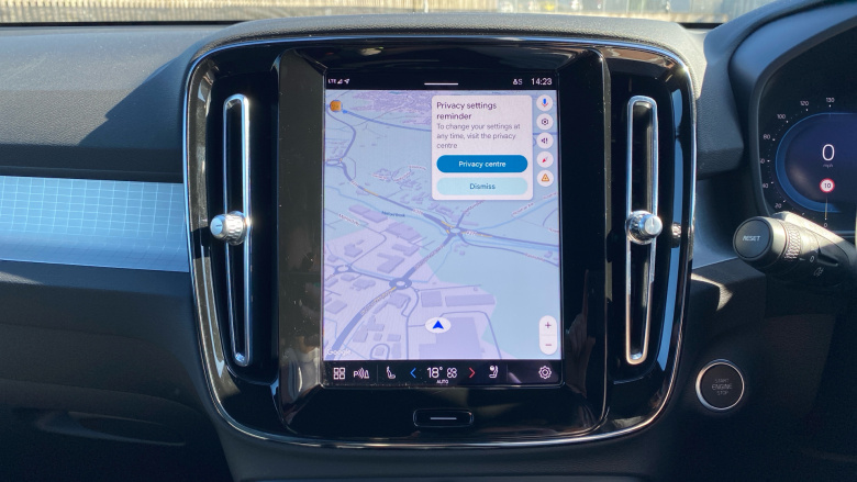 Volvo XC40 2.0 B3P Core 5dr Auto Petrol Estate